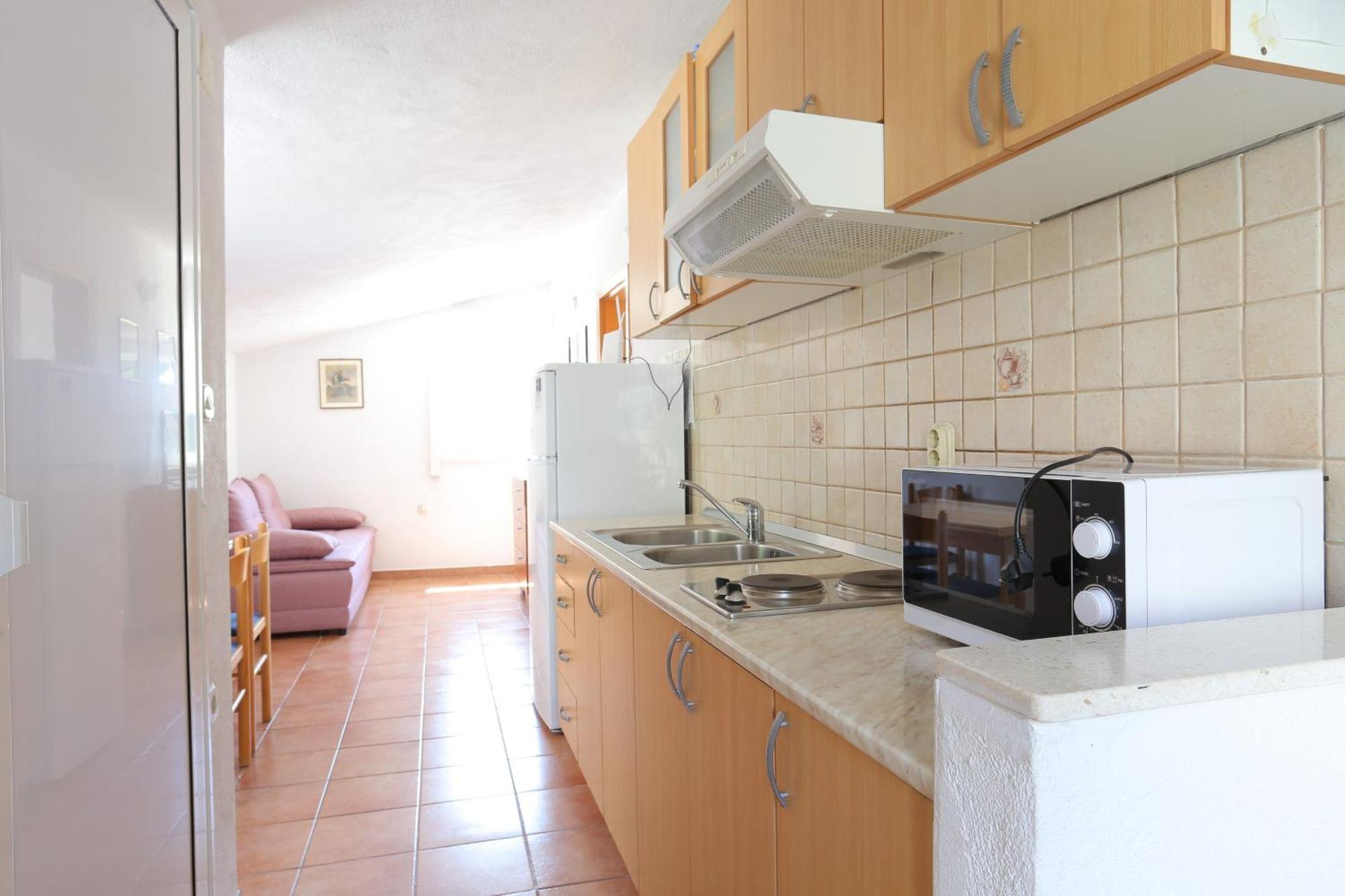 Apartments By The Sea Baska Voda, Makarska - 300 Værelse billede