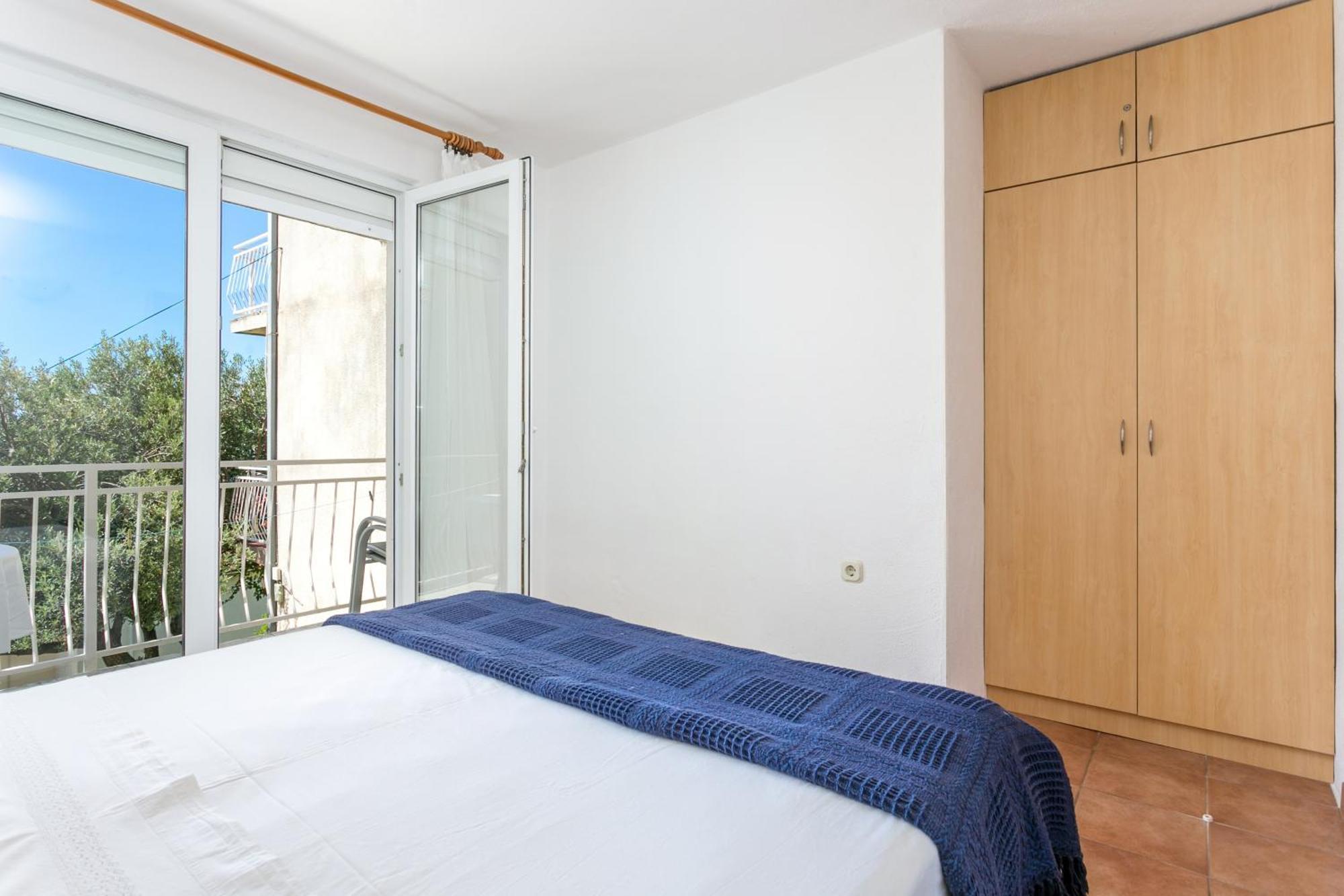 Apartments By The Sea Baska Voda, Makarska - 300 Værelse billede